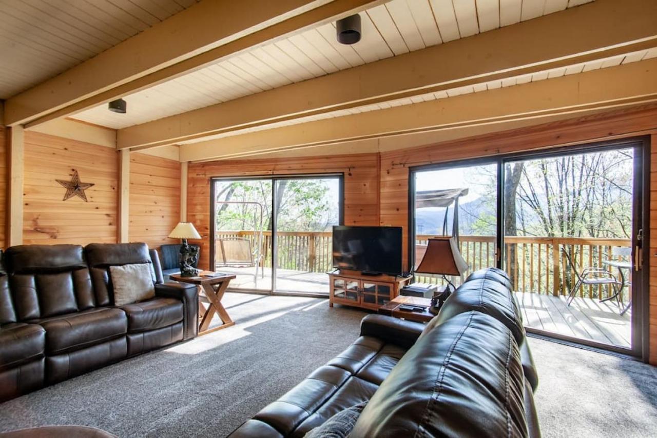 גטלינבורג Bear View Chalet With Hot Tub And Near Ober מראה חיצוני תמונה