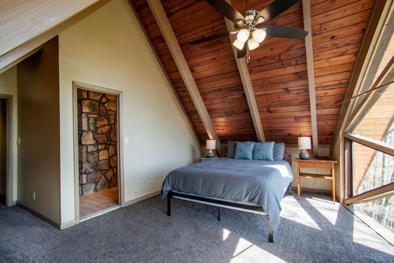 גטלינבורג Bear View Chalet With Hot Tub And Near Ober מראה חיצוני תמונה